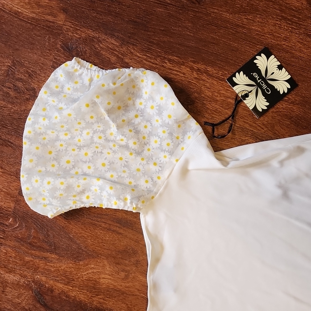 Daisy puff sleeve 🌼